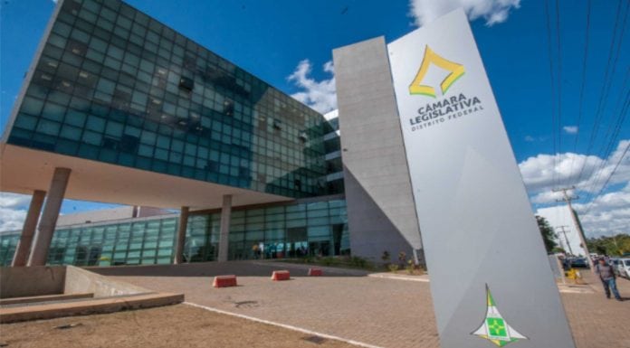 Concurso da CLDF: falta de publicidade e parâmetros na escolha da banca levam à anulação da seleção