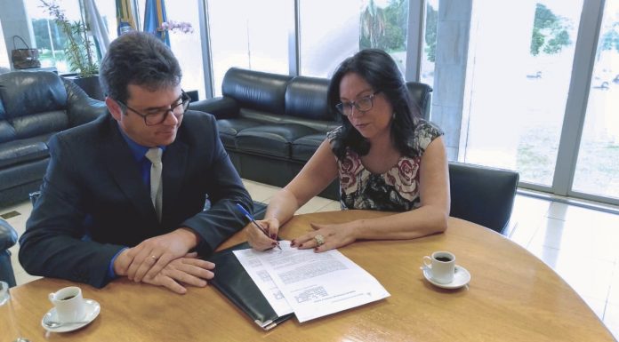 Corte cede sistema de processo eletrônico a mais de 300 municípios