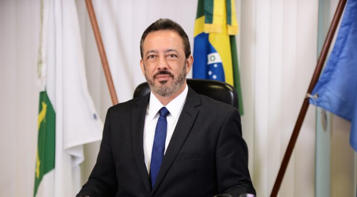 Conselheiro do TCDF faz palestra sobre combate à corrupção
