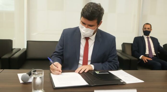 Novo Procurador do Ministério Público junto ao TCDF toma posse no cargo