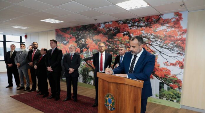 TCDF assina acordo de cooperação para criação da Rede de Ouvidorias Públicas do DF