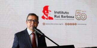 Instituto Rui Barbosa reúne imprensa para lançamento do 1º prêmio nacional de jornalismo