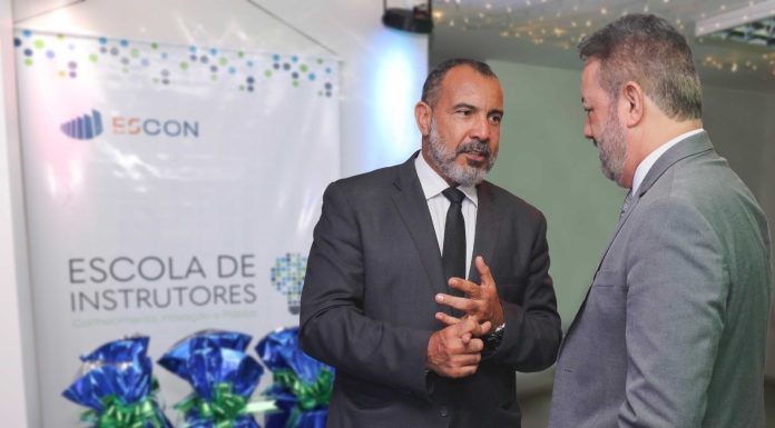 Servidores do TCDF são reconhecidos pela atuação na Escola de Contas em 2023