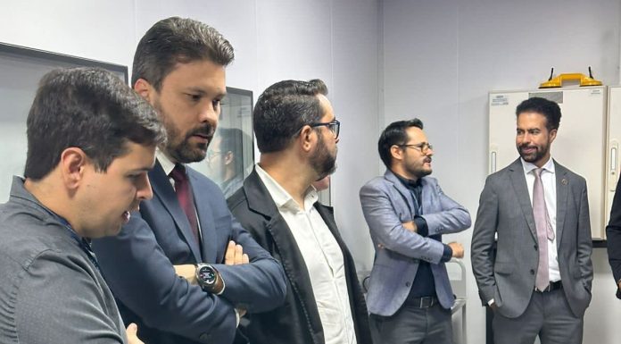Equipe do TCDF faz visita técnica ao TCE-GO sobre compartilhamento de dados e inteligência