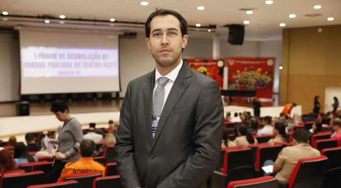 Servidor do TCDF apresenta painel em fórum regional sobre acumulação de cargos