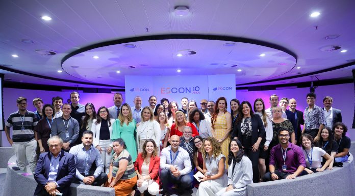 Palestra, homenagens e emoção marcam os 10 anos da Escola de Contas do TCDF
