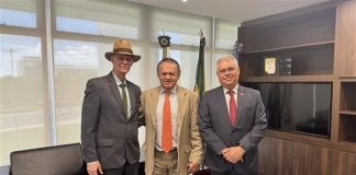 Presidente do TCDF recebe visita técnica de conselheiros do TCE-TO