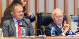 Presidente do TCDF participa de homenagem ao ex-presidente José Sarney na CLDF