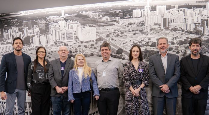 TCDF e TCE-PR trocam experiências para fortalecer controle interno no país