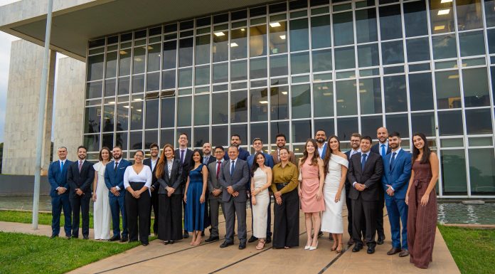 TCDF dá posse a novos servidores