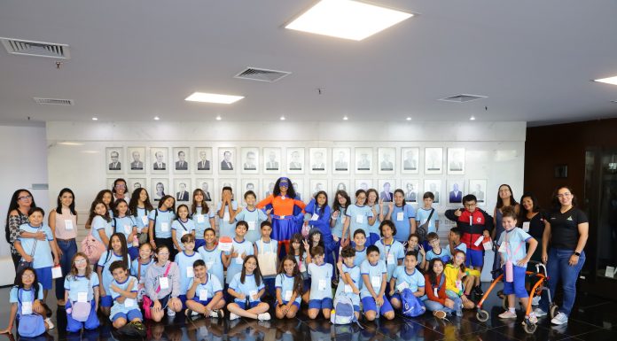 Aprender brincando: crianças conhecem o trabalho do TCDF no TCendo o Futuro