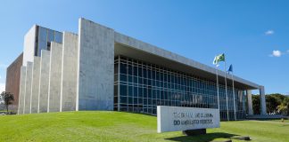 TCDF publica edital de concurso para analista com 10 vagas para qualquer área de formação