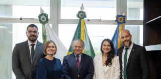 TCDF dá posse a dois novos auditores de controle externo
